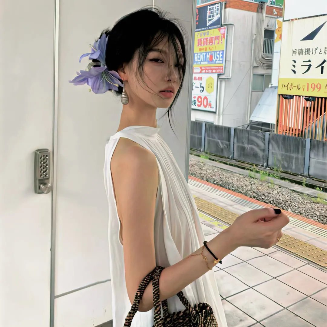 迫在眉梢